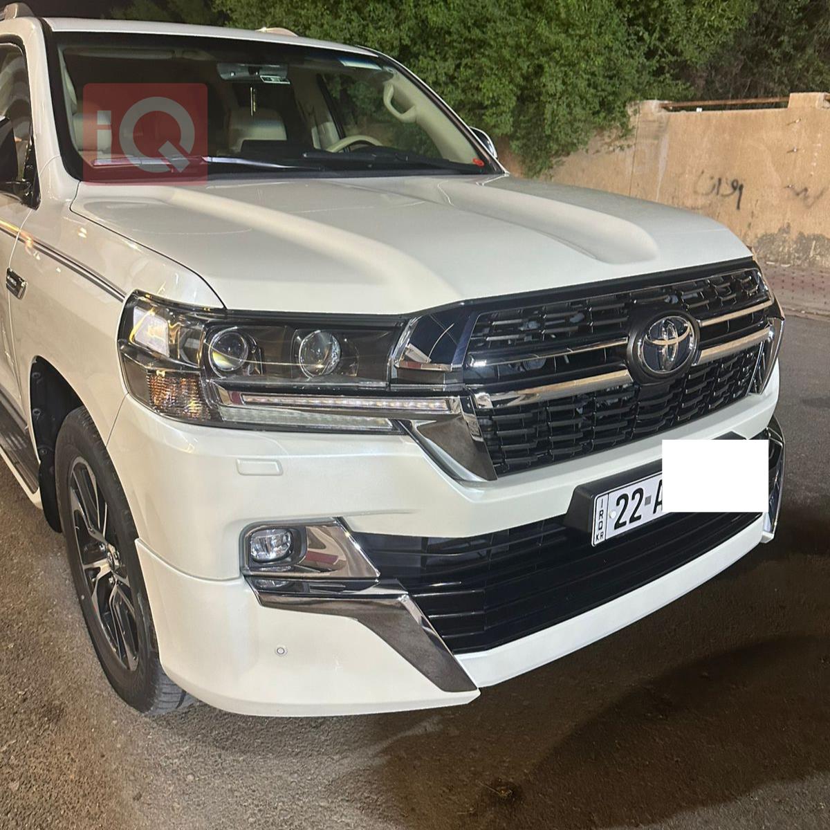 تويوتا لاندكروزر